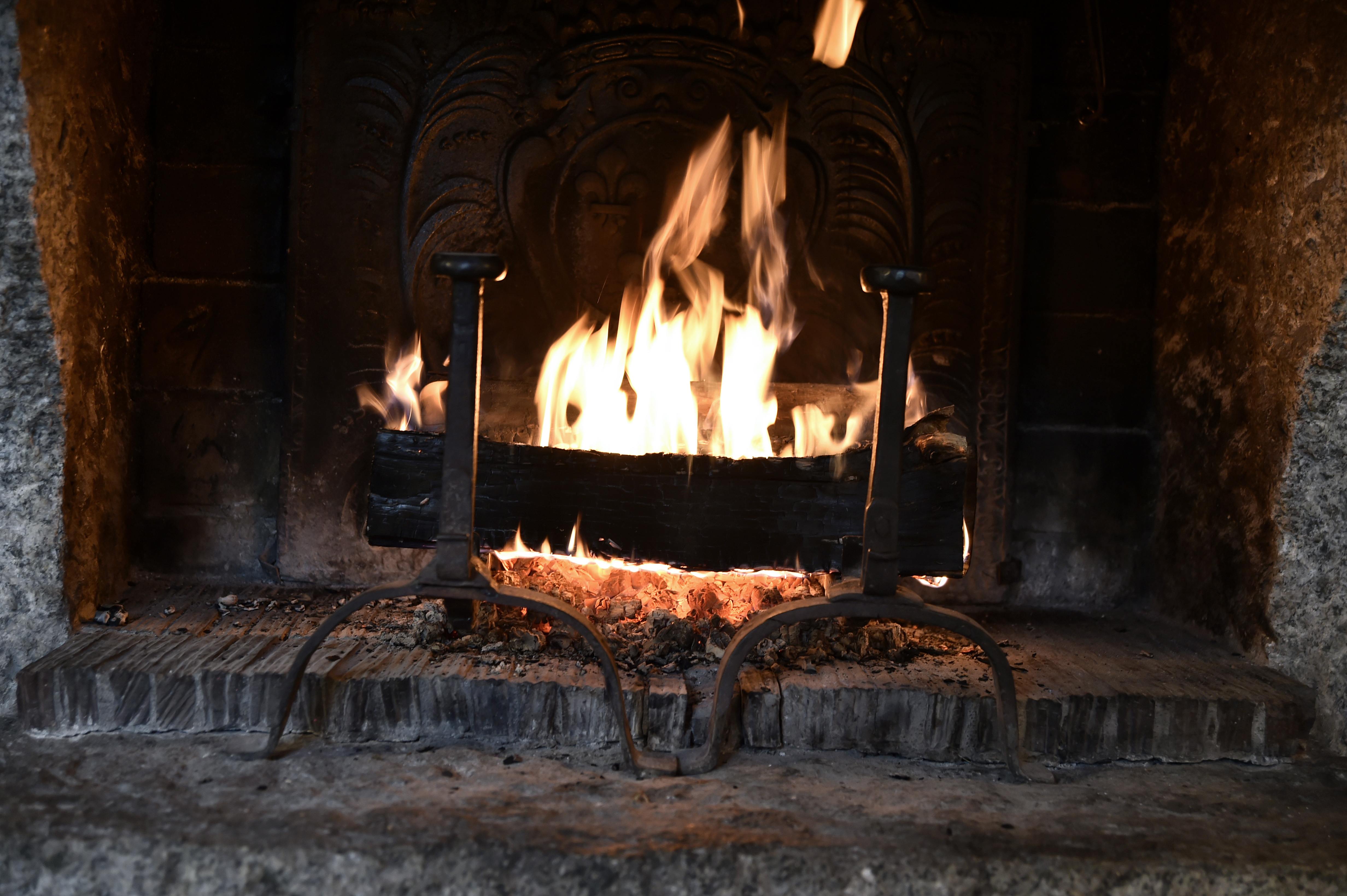 Cheminée feu de bois